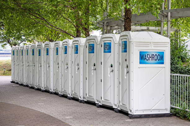 Best Affordable porta potty rental  in Gladstone, MI